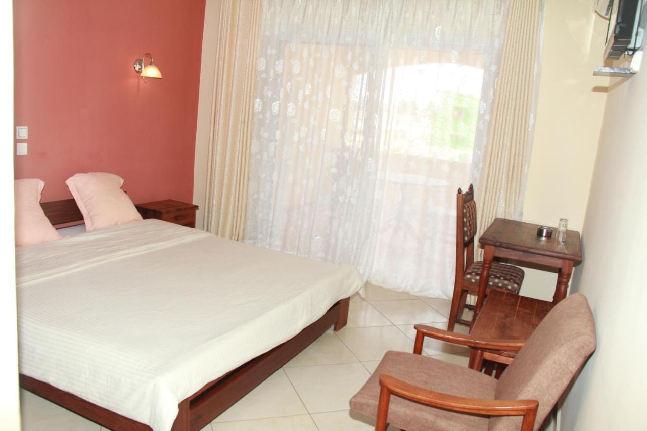 Hotel Menabe Morondava Exterior foto