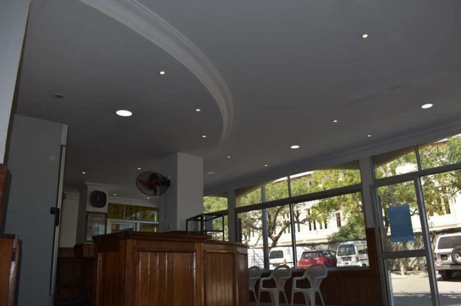 Hotel Menabe Morondava Exterior foto